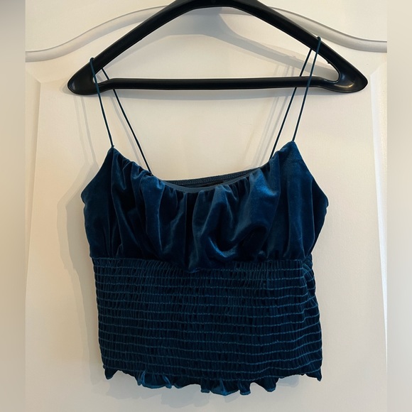 Cropped Velvet Urban Outfitters Tank - Picture 5 of 7